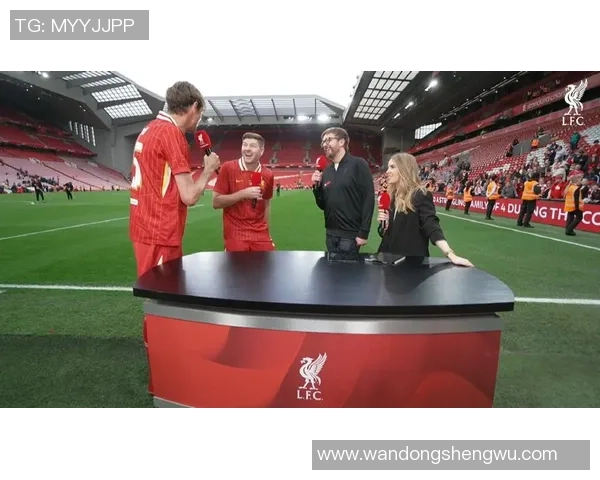 足球明星偷袜子搞笑视频合集让你捧腹大笑不容错过的精彩瞬间